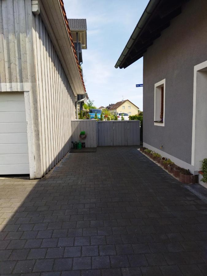 Aussergewoehnliche Atelierferienwohnung Mit Balkon An Der Donau Winzer エクステリア 写真